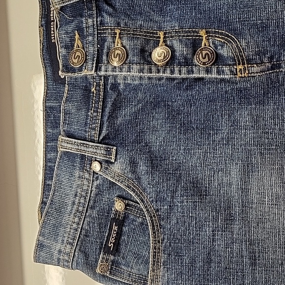 Denim skirt - Picture 2 of 4